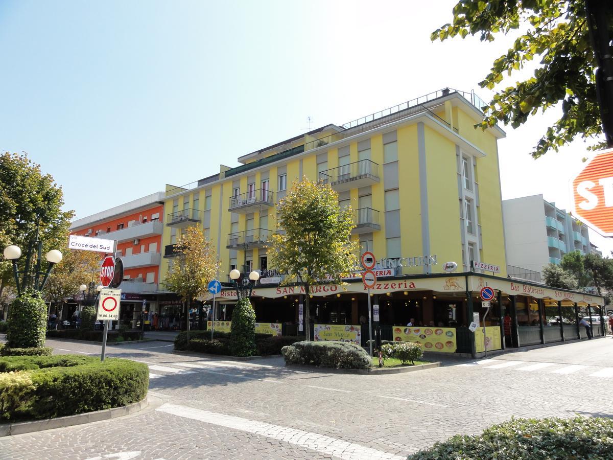 San Marco - Appartamenti Bibione Exteriör bild