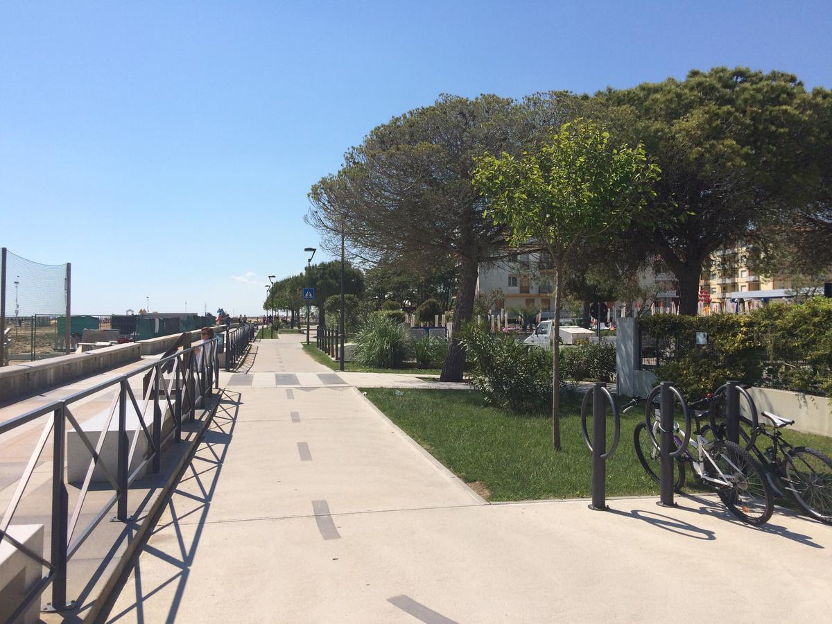 San Marco - Appartamenti Bibione Exteriör bild