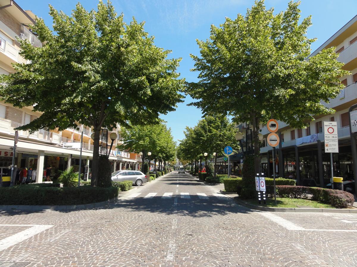 San Marco - Appartamenti Bibione Exteriör bild